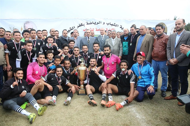 بالصور.. محافظ كفر الشيخ يشهد نهائي دوري مراكز الشباب