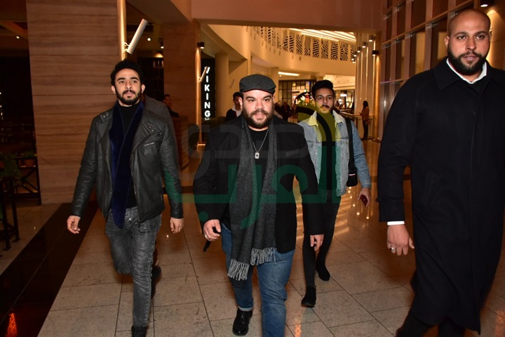 بالصور.. محمد إمام وأمينه خليل ونجوم الفن في العرض الخاص لفيلم لص بغداد بالصور.. محمد إمام وأمينه خليل ونجوم الفن في العرض الخاص لفيلم لص بغداد