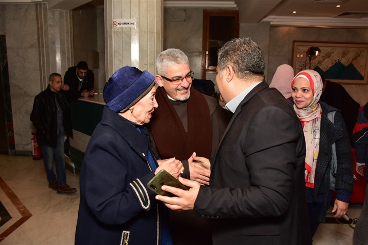 بالصور.. محمود حميدة وصناع مهرجان الأقصر يحتفلون بذكرى ميلاد يوسف شاهين بالصور.. محمود حميدة وصناع مهرجان الأقصر يحتفلون بذكرى ميلاد يوسف شاهين