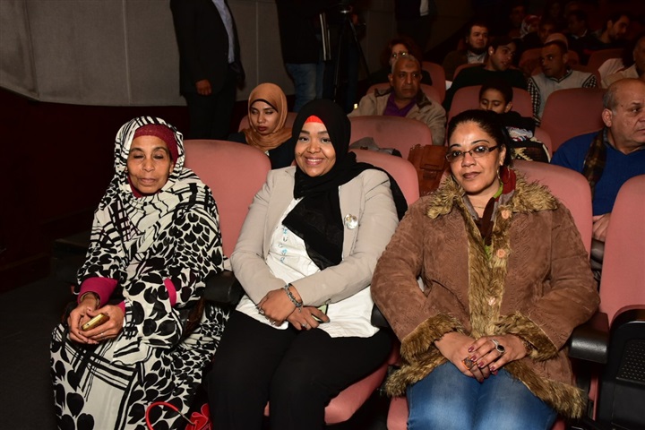 بالصور.. محمود حميدة وصناع مهرجان الأقصر يحتفلون بذكرى ميلاد يوسف شاهين بالصور.. محمود حميدة وصناع مهرجان الأقصر يحتفلون بذكرى ميلاد يوسف شاهين