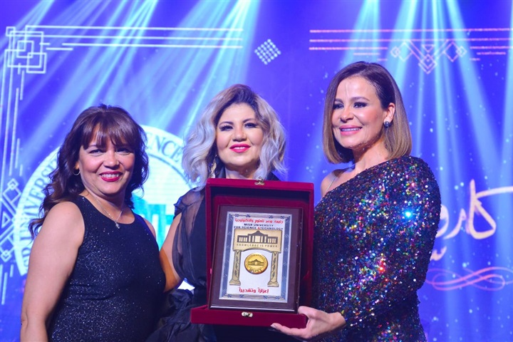 بالصور.. كارول سماحة تشعل مسرح أوبرا جامعة مصر للعلوم والتكنولوجيا طرباواستعراضا بالصور.. كارول سماحة تشعل مسرح أوبرا جامعة مصر للعلوم والتكنولوجيا طرباواستعراضا
