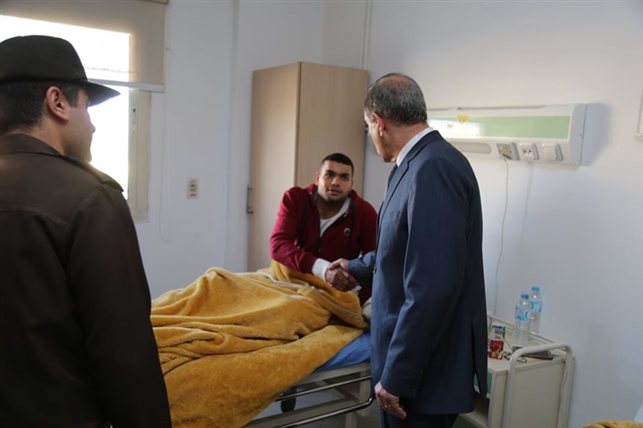 بالصور.. محافظ كفر الشيخ يشيد بمستوي الرعاية الطبية بالمستشفى العسكري