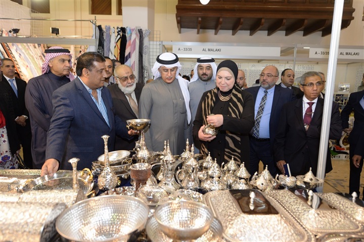 وزيرة التجارة تفتتح الجناح المصري بمعرض الخريف الدولي بالبحرين وزيرة التجارة تفتتح الجناح المصري بمعرض الخريف الدولي بالبحرين