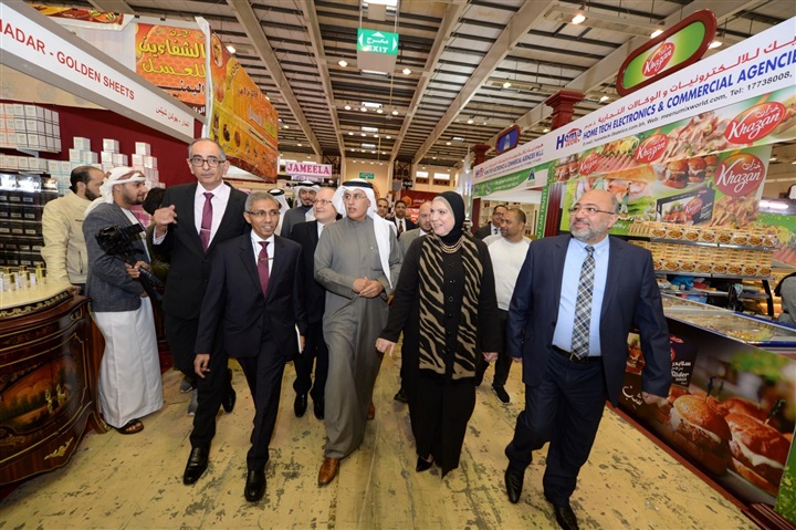 وزيرة التجارة تفتتح الجناح المصري بمعرض الخريف الدولي بالبحرين وزيرة التجارة تفتتح الجناح المصري بمعرض الخريف الدولي بالبحرين