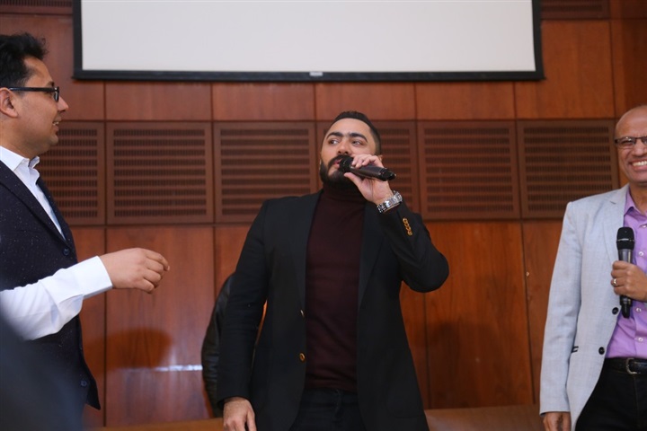 حفل وتكريم تامر حسني من جريدة الأهرام حفل وتكريم تامر حسني من جريدة الأهرام