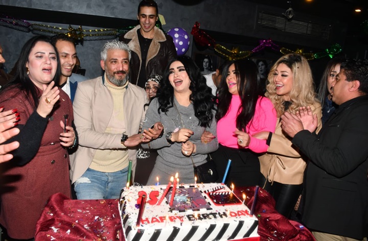 بالصور.. نجوم الفن يحتفلون بعيد ميلاد المخرج عمرحفيظ بالصور.. نجوم الفن يحتفلون بعيد ميلاد المخرج عمرحفيظ