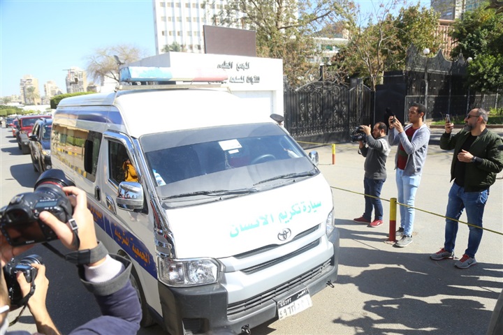 خروج جثمان نادية لطفي من مسجد القوات المسلحة