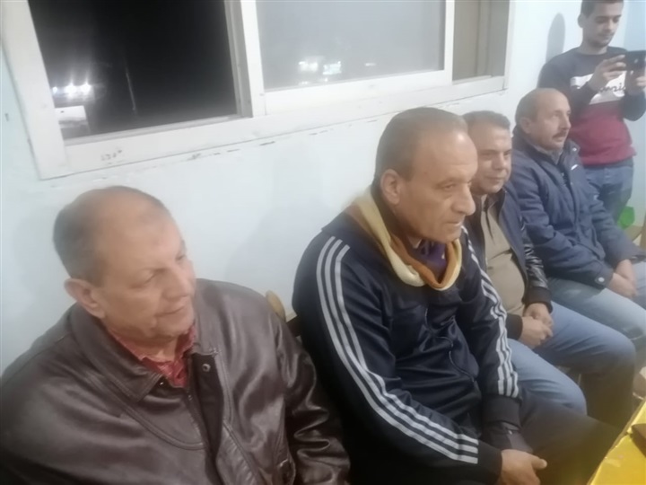 بالصور.. "الحمراوي" بكفر الشيخ تكرم مدير إدارة شباب قلين لإحالته للتقاعد