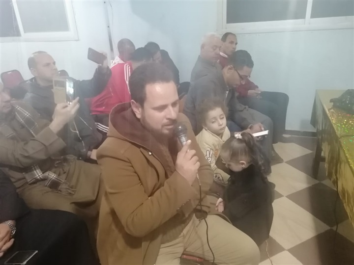 بالصور.. "الحمراوي" بكفر الشيخ تكرم مدير إدارة شباب قلين لإحالته للتقاعد