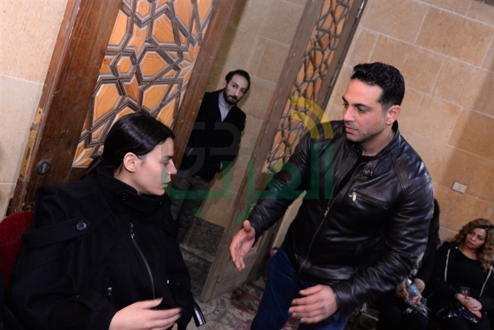بالصور.. عزاء والدة الفنانة هبه السيسى حضور نجوم الفن بالصور.. عزاء والدة الفنانة هبه السيسى حضور نجوم الفن