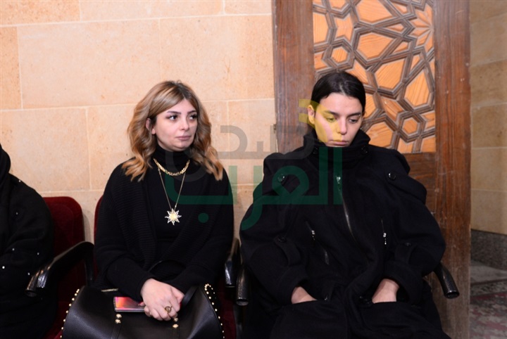بالصور.. عزاء والدة الفنانة هبه السيسى حضور نجوم الفن بالصور.. عزاء والدة الفنانة هبه السيسى حضور نجوم الفن