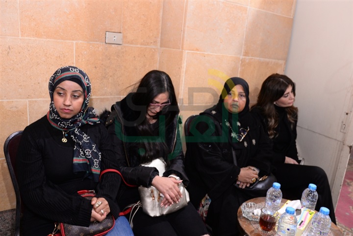 بالصور.. عزاء والدة الفنانة هبه السيسى حضور نجوم الفن بالصور.. عزاء والدة الفنانة هبه السيسى حضور نجوم الفن