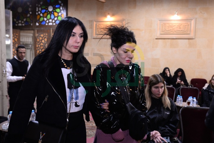 بالصور.. عزاء والدة الفنانة هبه السيسى حضور نجوم الفن بالصور.. عزاء والدة الفنانة هبه السيسى حضور نجوم الفن