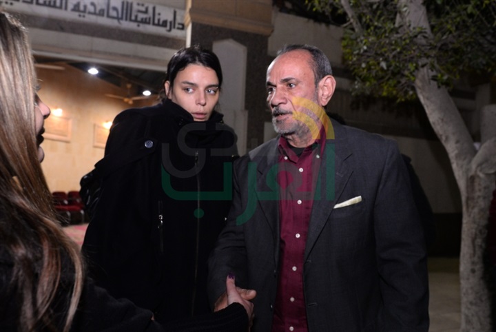 بالصور.. عزاء والدة الفنانة هبه السيسى حضور نجوم الفن بالصور.. عزاء والدة الفنانة هبه السيسى حضور نجوم الفن