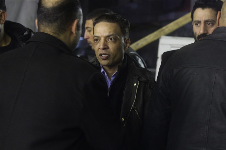بالصور.. انتهاء عزاء والد طارق الشيخ وغياب تام لنجوم الفن الشعبي بالصور.. انتهاء عزاء والد طارق الشيخ وغياب تام لنجوم الفن الشعبي