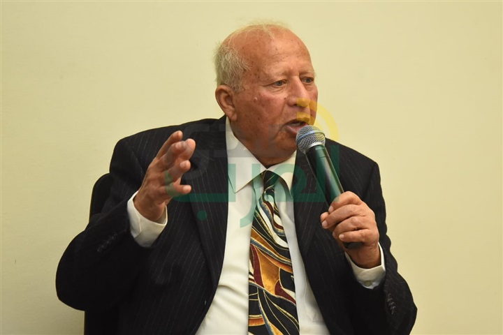 بعد عزف.. مقطوعته في حفل الجولدن جلون تكريم هاني شنودة عن مشواره الفني "صور" بعد عزف.. مقطوعته في حفل الجولدن جلون تكريم هاني شنودة عن مشواره الفني "صور"