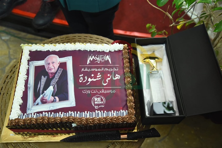 بعد عزف.. مقطوعته في حفل الجولدن جلون تكريم هاني شنودة عن مشواره الفني "صور" بعد عزف.. مقطوعته في حفل الجولدن جلون تكريم هاني شنودة عن مشواره الفني "صور"