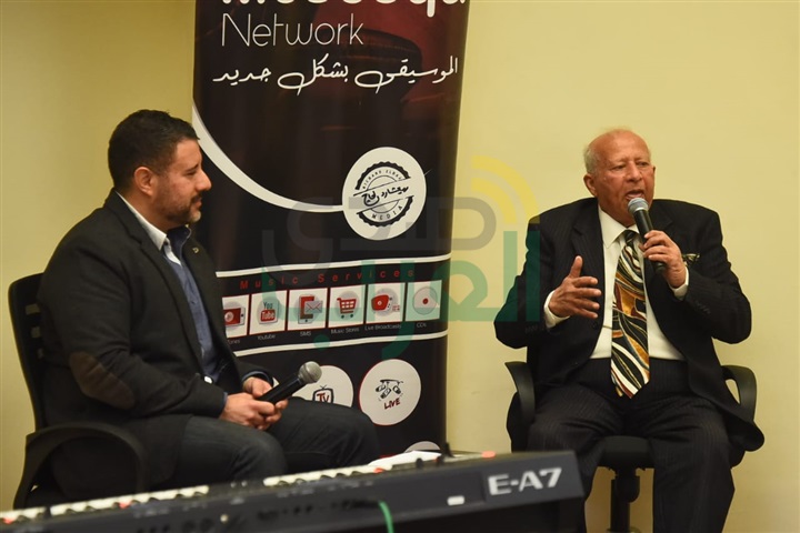 بعد عزف.. مقطوعته في حفل الجولدن جلون تكريم هاني شنودة عن مشواره الفني "صور" بعد عزف.. مقطوعته في حفل الجولدن جلون تكريم هاني شنودة عن مشواره الفني "صور"
