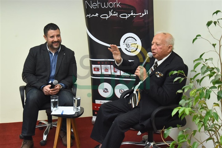 بعد عزف.. مقطوعته في حفل الجولدن جلون تكريم هاني شنودة عن مشواره الفني "صور" بعد عزف.. مقطوعته في حفل الجولدن جلون تكريم هاني شنودة عن مشواره الفني "صور"
