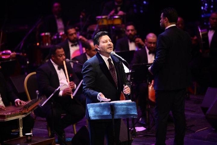 بالصور.. هاني شاكر يطرب الحضور بحفل عيد الحب بدار الأوبرا المصريه بالصور.. هاني شاكر يطرب الحضور بحفل عيد الحب بدار الأوبرا المصريه