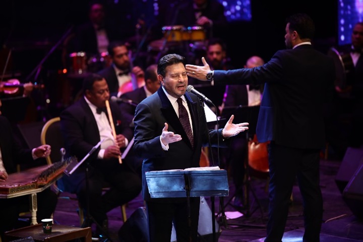 بالصور.. هاني شاكر يطرب الحضور بحفل عيد الحب بدار الأوبرا المصريه بالصور.. هاني شاكر يطرب الحضور بحفل عيد الحب بدار الأوبرا المصريه