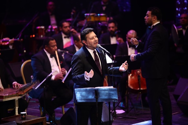 بالصور.. هاني شاكر يطرب الحضور بحفل عيد الحب بدار الأوبرا المصريه بالصور.. هاني شاكر يطرب الحضور بحفل عيد الحب بدار الأوبرا المصريه