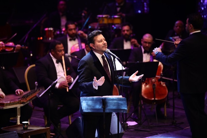 بالصور.. هاني شاكر يطرب الحضور بحفل عيد الحب بدار الأوبرا المصريه بالصور.. هاني شاكر يطرب الحضور بحفل عيد الحب بدار الأوبرا المصريه