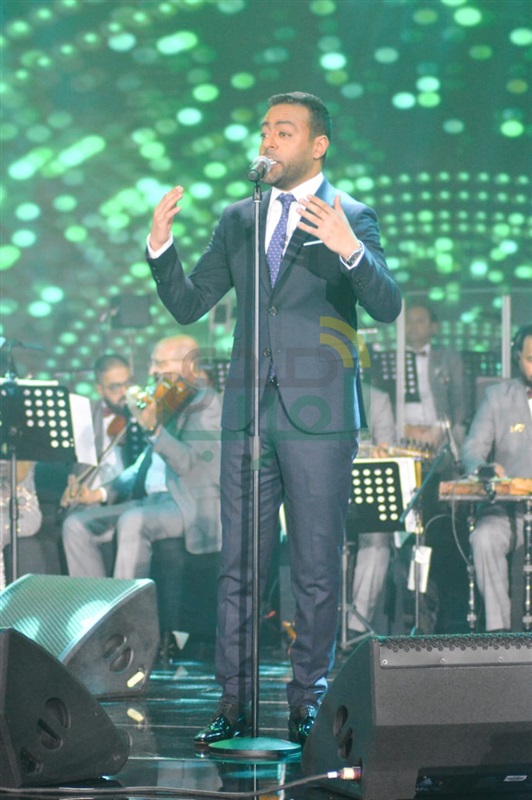 بالصور.. تامر عاشور يتألق في حفل عيد الحب على مسرح كايرو شو بالقاهرة الجديدة بالصور.. تامر عاشور يتألق في حفل عيد الحب على مسرح كايرو شو بالقاهرة الجديدة