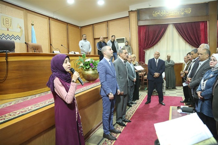 بالصور.. محافظ كفر الشيخ ونائبه يكرمان الأولي عالميًا في «تلاوة القرآن» و4 متميزين