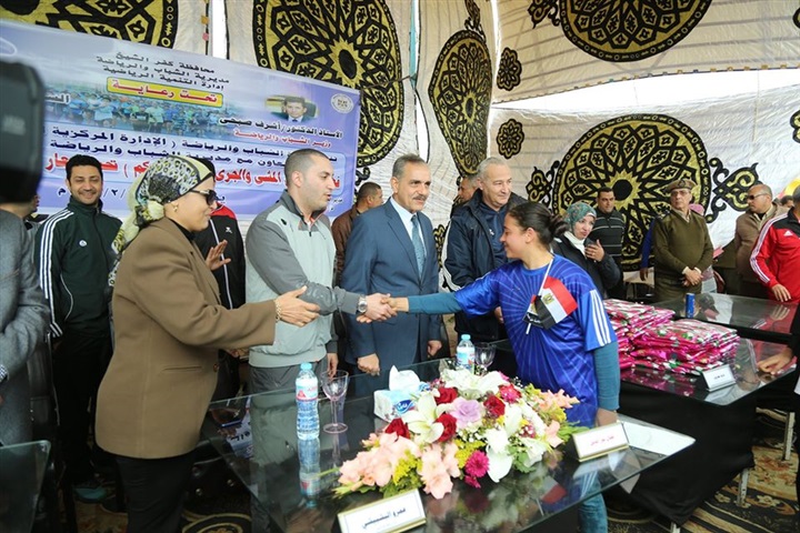 محافظ كفر الشيخ  يكرم الفائزين في ماراثون الجري
