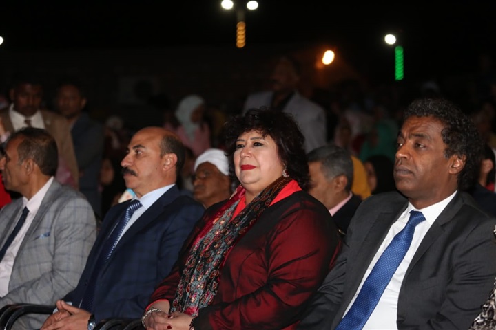 وزير الثقافة ومحافظ أسوان يشهدان الاحتفالية لافتتاح أسوان الدولى الثامن 