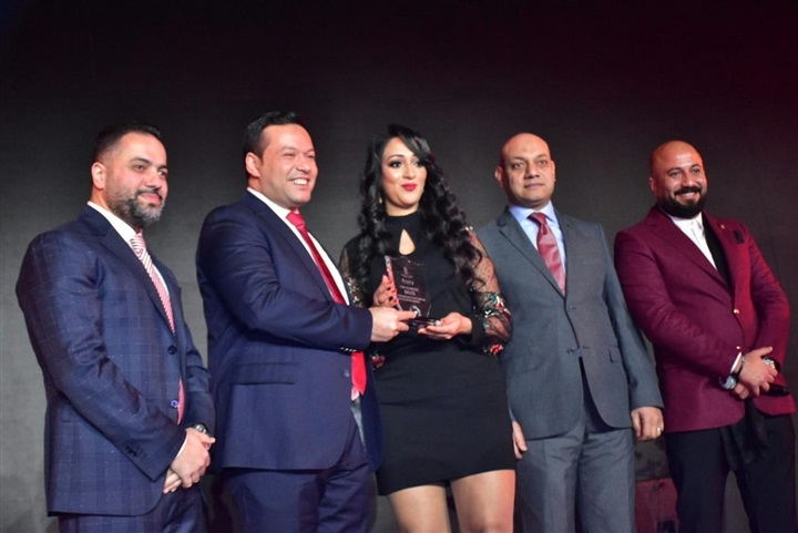 بالصور.. عمرو دياب يحي حفل البروج مصر لطلقها مشروع "6ixty" في العاصمه الإداريه بالصور.. عمرو دياب يحي حفل البروج مصر لطلقها مشروع "6ixty" في العاصمه الإداريه