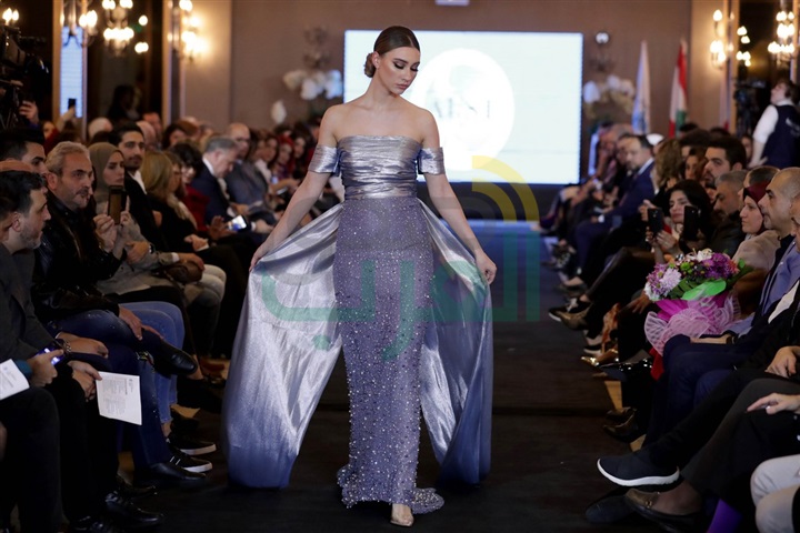 بالصور.. عرض أزياء لمشاريع تخرج طلاب قسم التصميم في AUST بالتعاون مع جامعة بوليتكنيكو بالصور.. عرض أزياء لمشاريع تخرج طلاب قسم التصميم في AUST بالتعاون مع جامعة بوليتكنيكو
