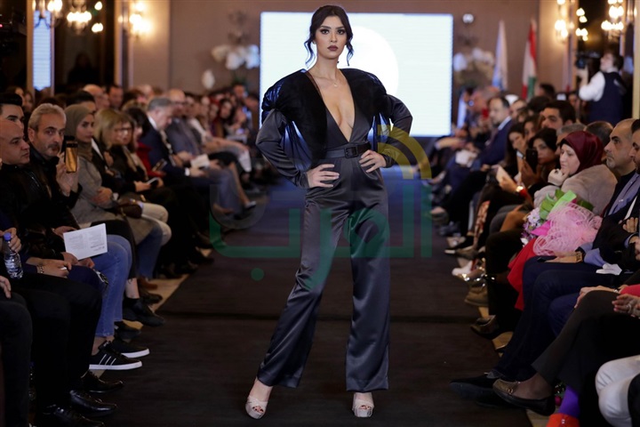 بالصور.. عرض أزياء لمشاريع تخرج طلاب قسم التصميم في AUST بالتعاون مع جامعة بوليتكنيكو بالصور.. عرض أزياء لمشاريع تخرج طلاب قسم التصميم في AUST بالتعاون مع جامعة بوليتكنيكو
