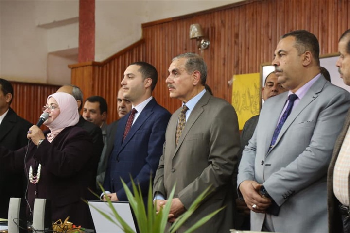 بالصور.. محافظ كفر الشيخ يكرم موجهي العلوم لجهودهم المتميزة في مجموعات التقوية