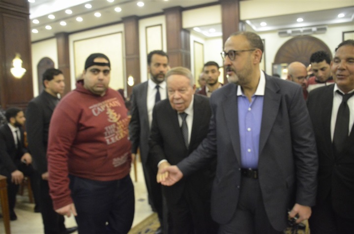 نجوم الفن والرياضة في عزاء الرئيس الأسبق حسني مبارك نجوم الفن والرياضة في عزاء الرئيس الأسبق حسني مبارك