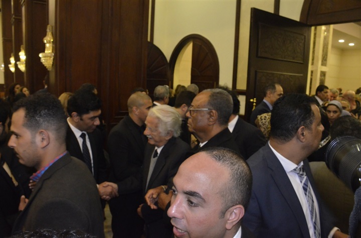 نجوم الفن والرياضة في عزاء الرئيس الأسبق حسني مبارك نجوم الفن والرياضة في عزاء الرئيس الأسبق حسني مبارك