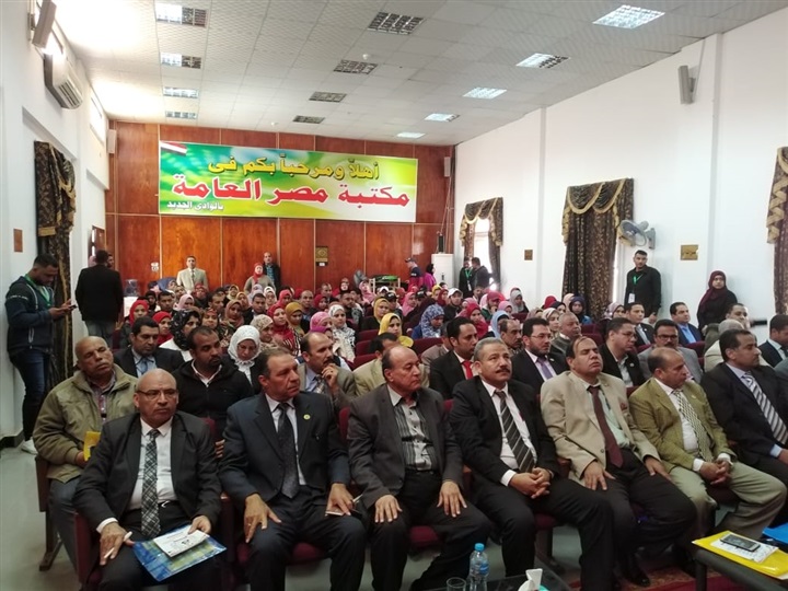 حرف تراثية ومائدة مستديرة ودراسات بحثية في المؤتمر العلمي الثامن لثقافة القرية