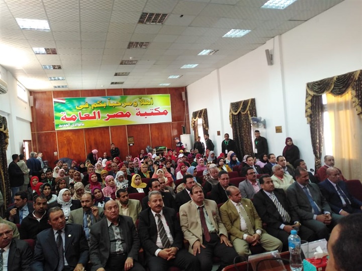 حرف تراثية ومائدة مستديرة ودراسات بحثية في المؤتمر العلمي الثامن لثقافة القرية