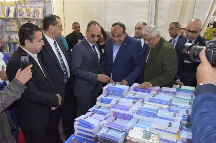 بالصور.. افتتاح معرض دسوق السابع للكتاب بكفر الشيخ بمشاركة 24 دار نشر