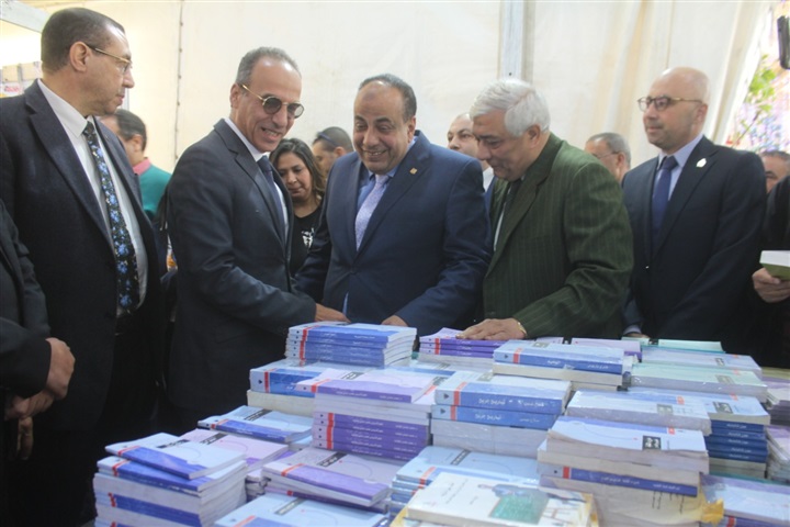 بالصور.. افتتاح معرض دسوق السابع للكتاب بكفر الشيخ بمشاركة 24 دار نشر