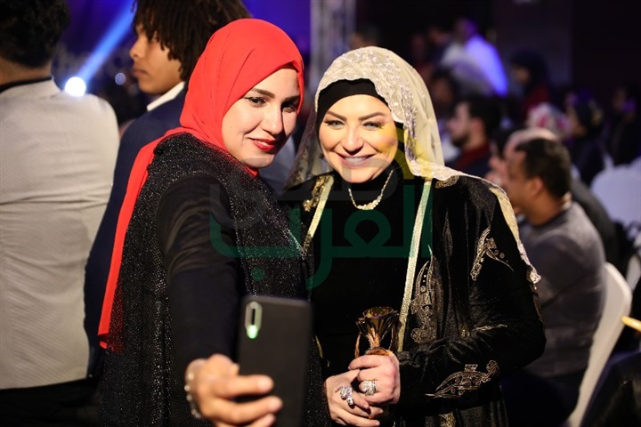 بالصور .. تكريم نجوم الفن بمهرجان أخر موضة 2020 بالصور .. تكريم نجوم الفن بمهرجان أخر موضة 2020