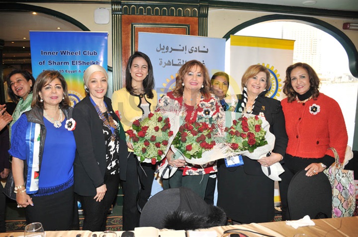 بالصور.. أندية الأنرويل تكرم منى رجب وماريان عازر بالصور.. أندية الأنرويل تكرم منى رجب وماريان عازر