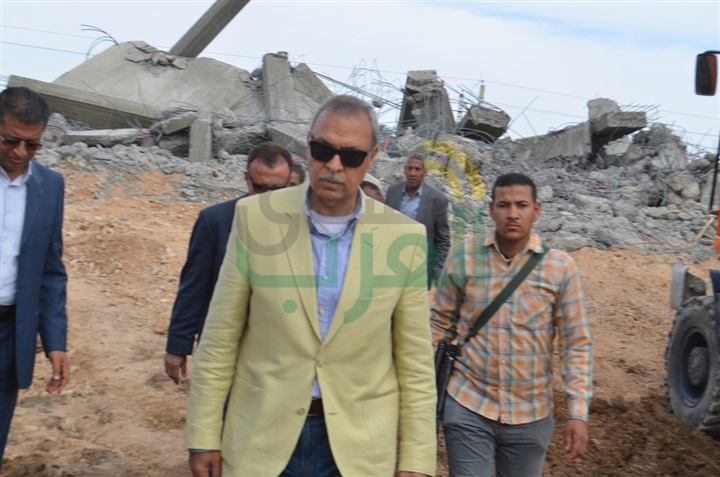 بالصور.. محافظ قنا ومدير الأمن يقودان حملة مكبرة لإزالة التعديات على الأراضي الزراعية