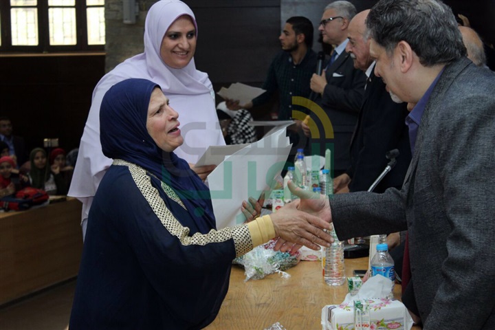 بالصور.. القعيد وراضي وبسيوني يشاركون في تكريم الأمهات بندوة "قراءة فى حرب أكتوبر" بالصور.. القعيد وراضي وبسيوني يشاركون في تكريم الأمهات بندوة "قراءة فى حرب أكتوبر"