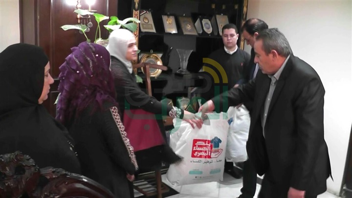 بالصور.. مدير أمن القليوبية يكرم 5 سجينات بمناسبة عيد الأم