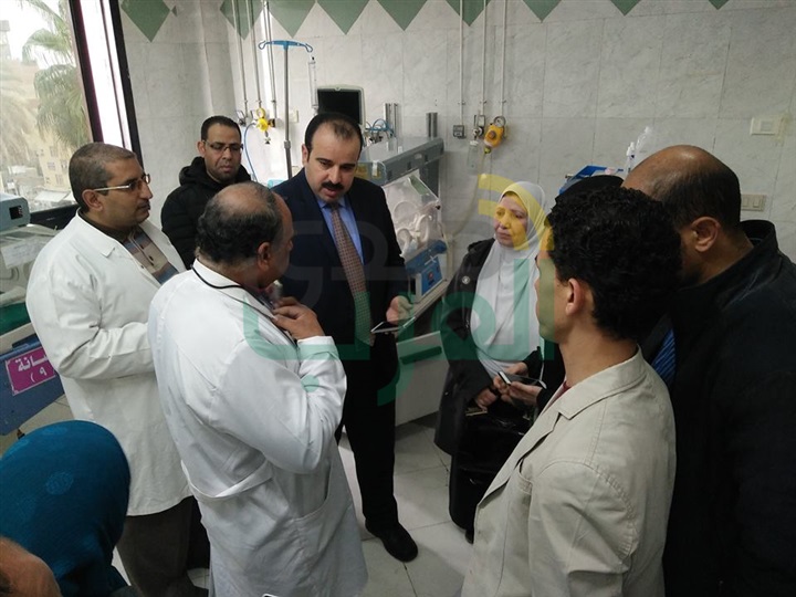 بالصور.. وكيل وزارة الصحة بالشرقية يتابع إضافة أجهزة طبية جديدة بمستشفى أبو حماد المركز