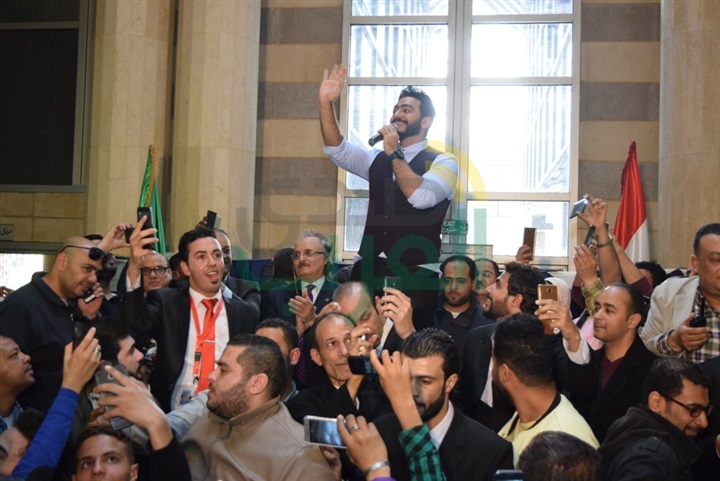 شاهد بالصور.. تامر حسني بمستشفى قصر العيني شاهد بالصور.. تامر حسني بمستشفى قصر العيني