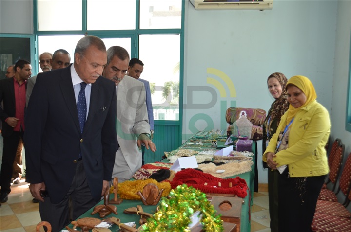 ‎بالصور: محافظ قنا يشهد احتفال مديرية التضامن الاجتماعى بيوم المرأة المصرية