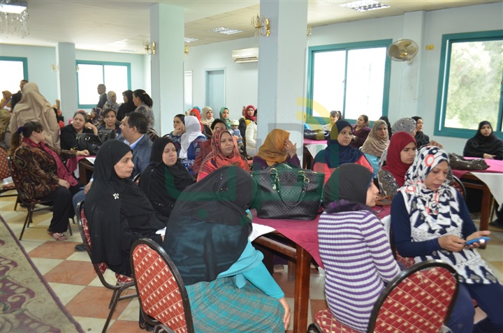 ‎بالصور: محافظ قنا يشهد احتفال مديرية التضامن الاجتماعى بيوم المرأة المصرية